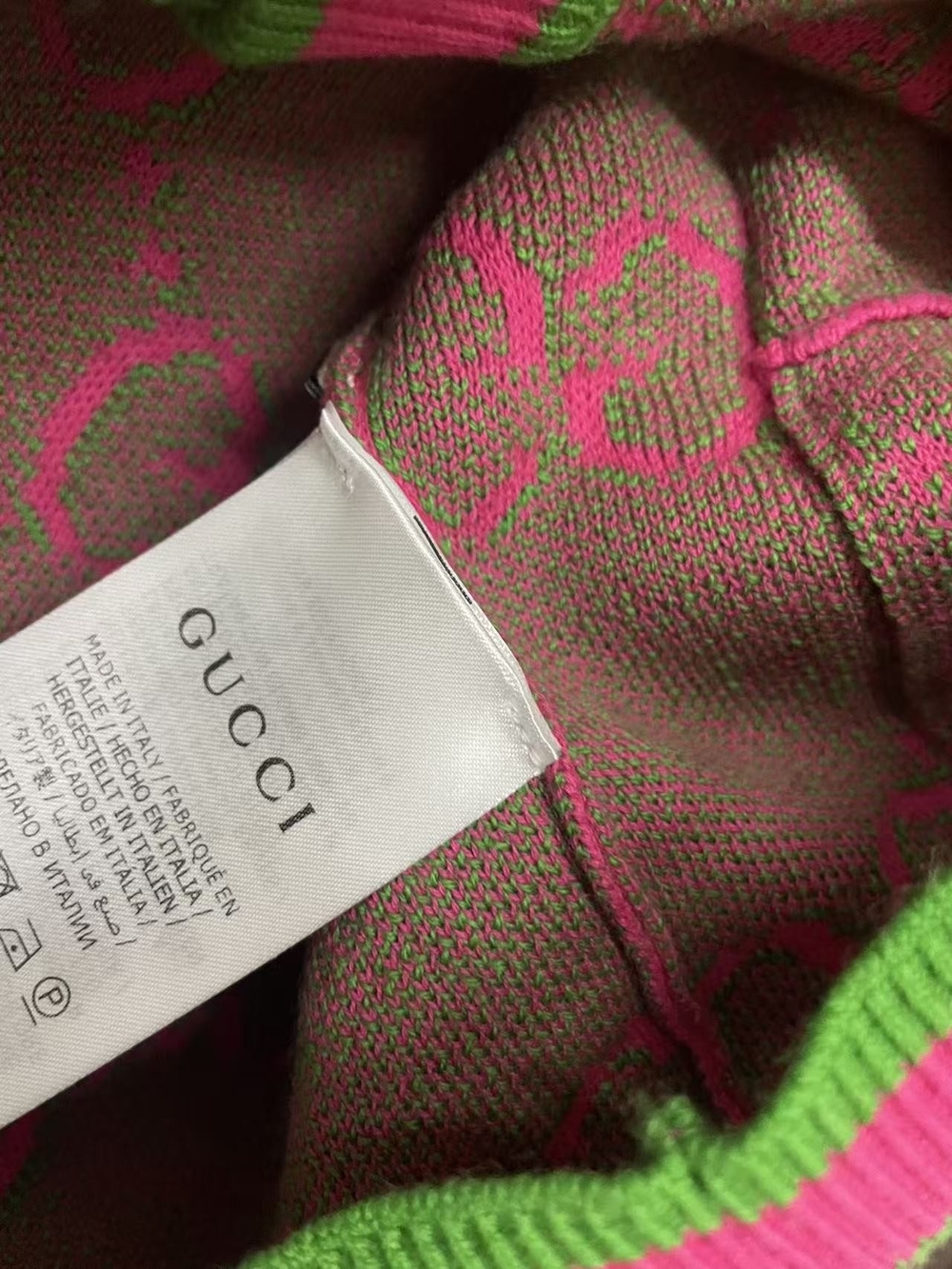 Gucci Pink and Green GG Crew Neck Cardigan Sweater - Picture 9 of 14